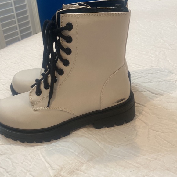 EUC white combat boots - Picture 4 of 5